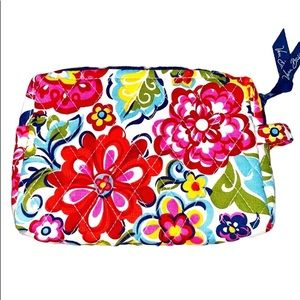 Vera Bradley Zip-Around